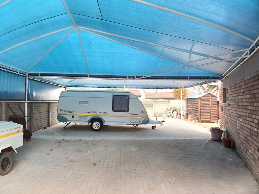 4 Bedroom Property for Sale in Sasolburg Ext 11 Free State